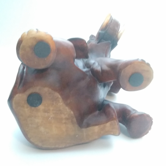 Raised Trunk Figurine Elephant With Tusk 5.75" Tall - Picture 9 of 9